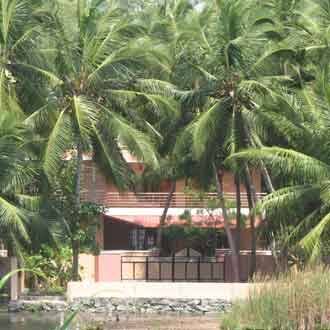 Golden Turtles Beach Resort, Kovalam 1